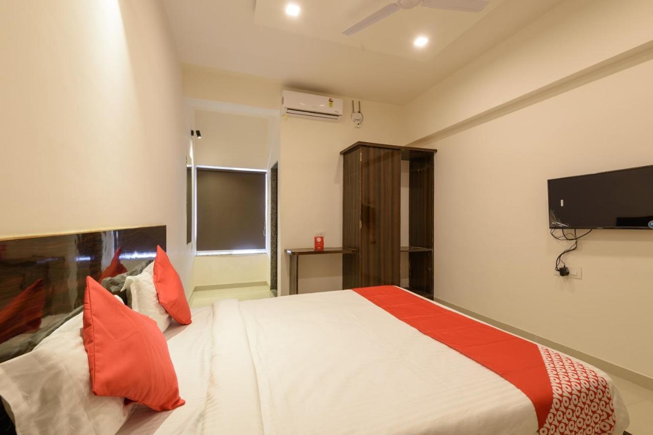 Oyo 22964 Kundan Lawns Hotel Shirdi Zewnętrze zdjęcie
