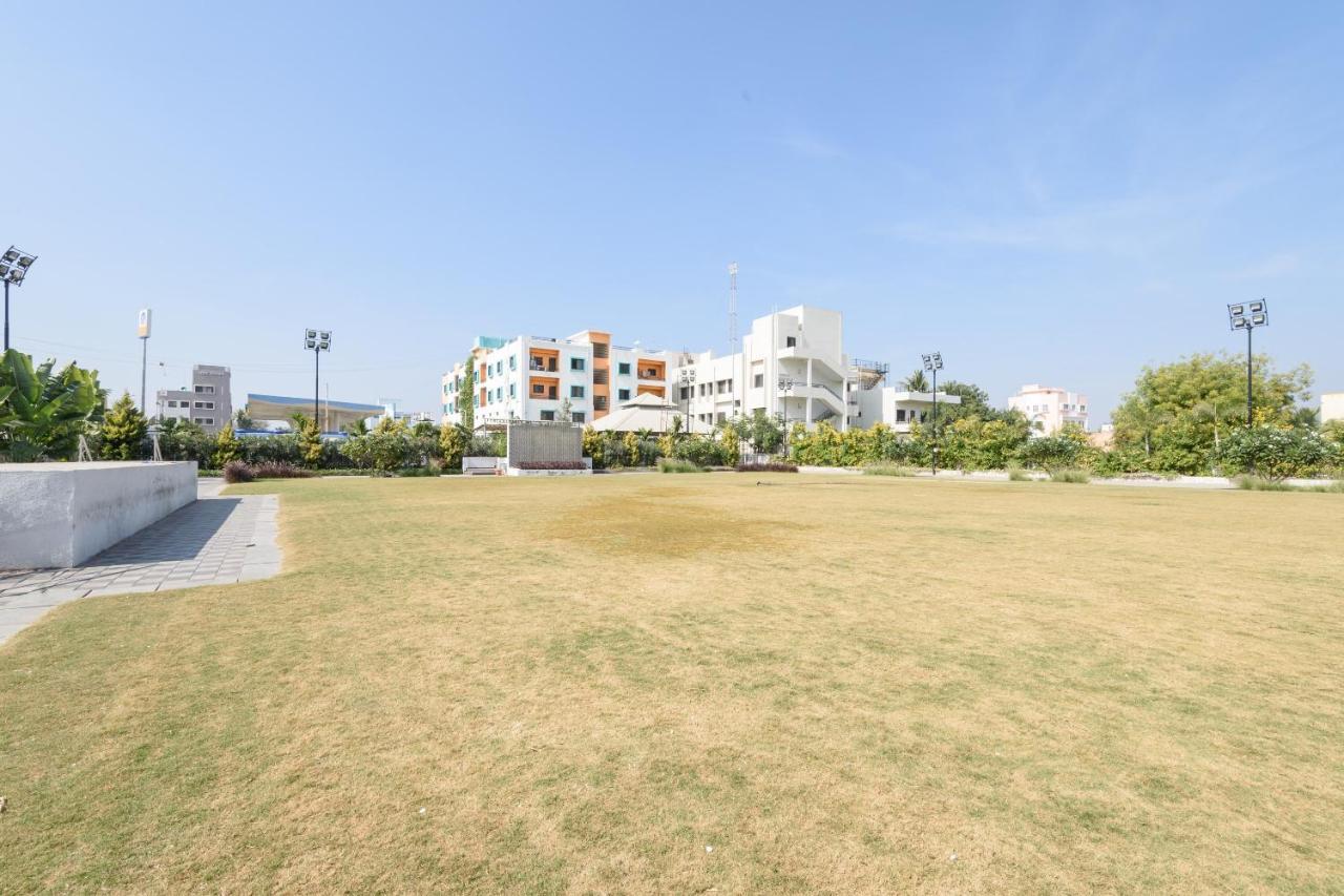 Oyo 22964 Kundan Lawns Hotel Shirdi Zewnętrze zdjęcie