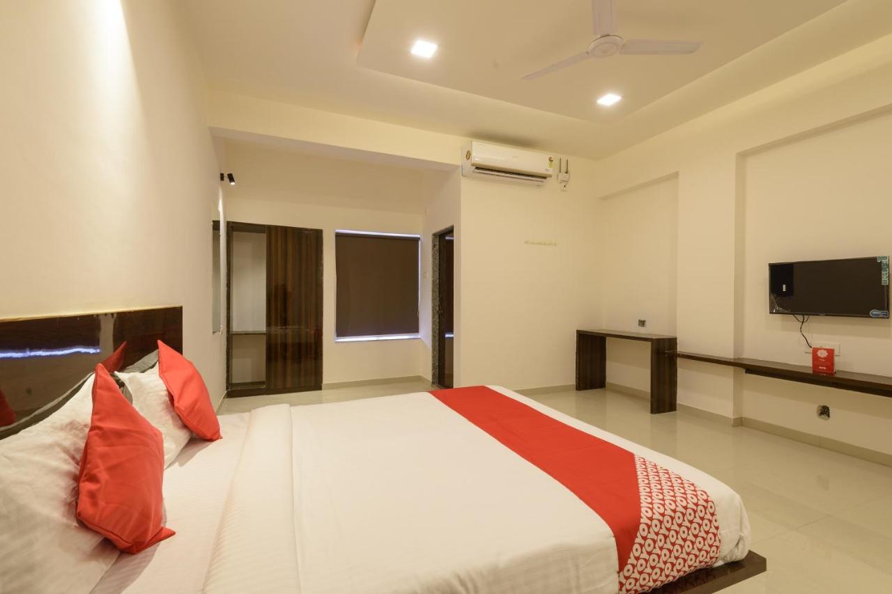 Oyo 22964 Kundan Lawns Hotel Shirdi Zewnętrze zdjęcie